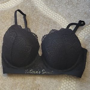 Victoria's secret t-shirt push up bra